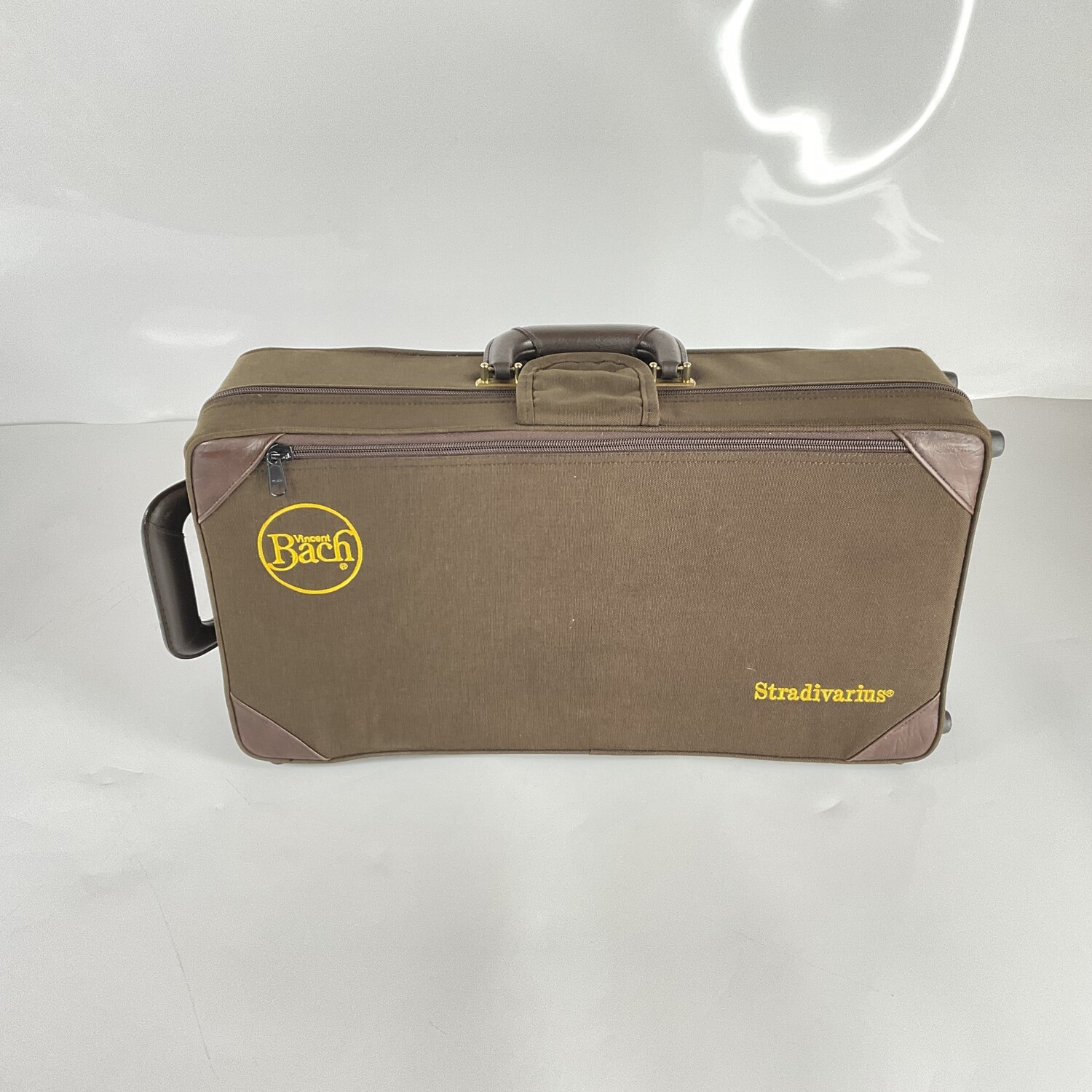 Used Bach 37 Bb Trumpet (SN:316755) - Image 4