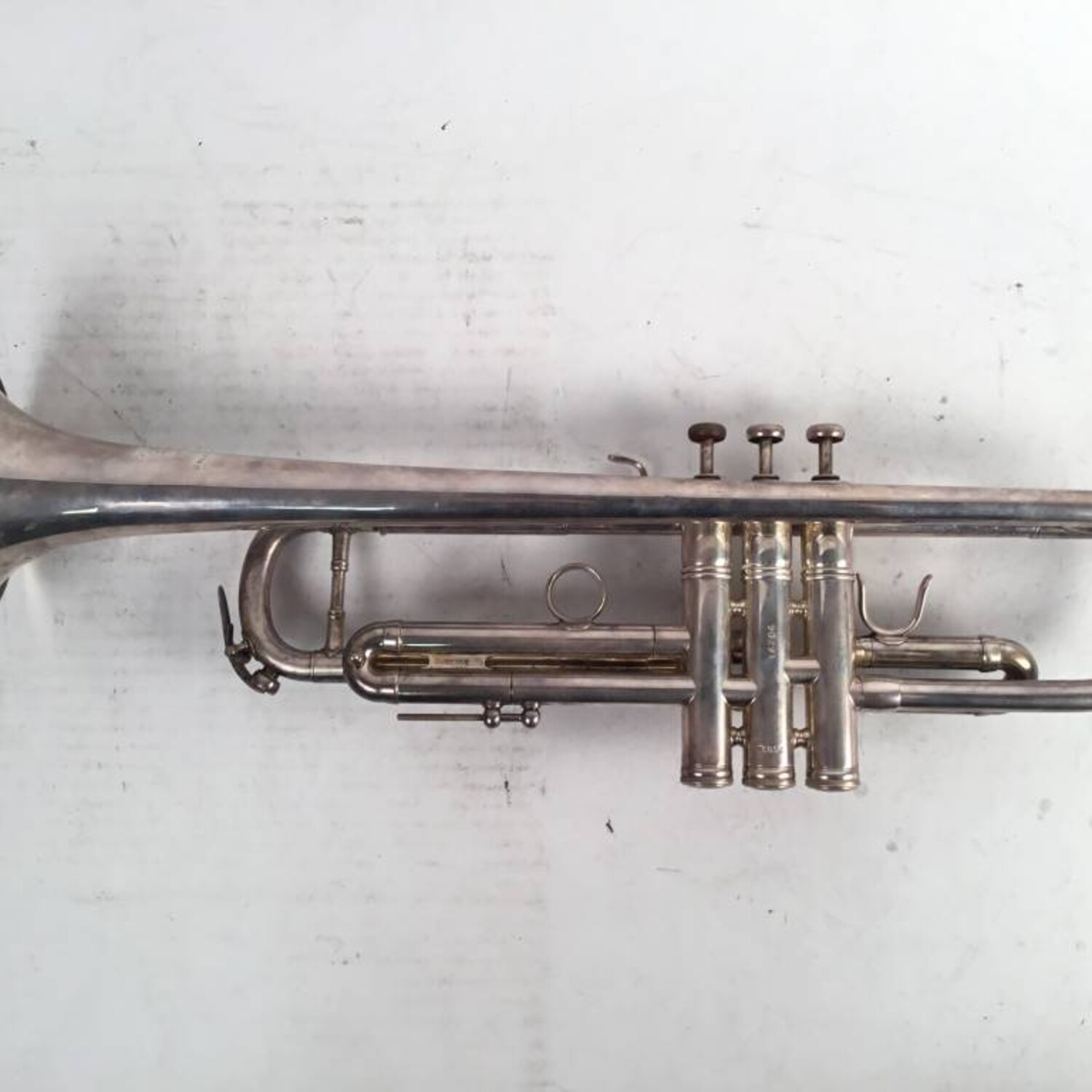 Used LA Benge 3X Bb Trumpet (SN: 14264) - Image 2