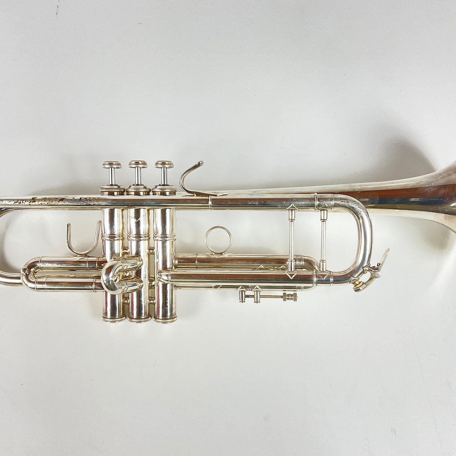 Used Bach 37 Bb Trumpet (SN: 662857)