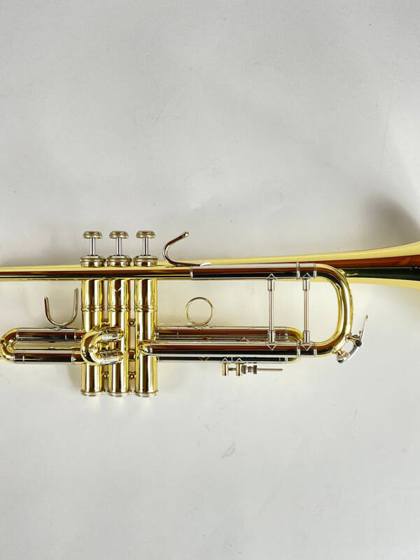 Demo Bach 18037 Bb Trumpet (SN: 798372)