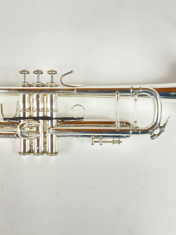 Used Bach 37 Bb Trumpet (SN:559402)