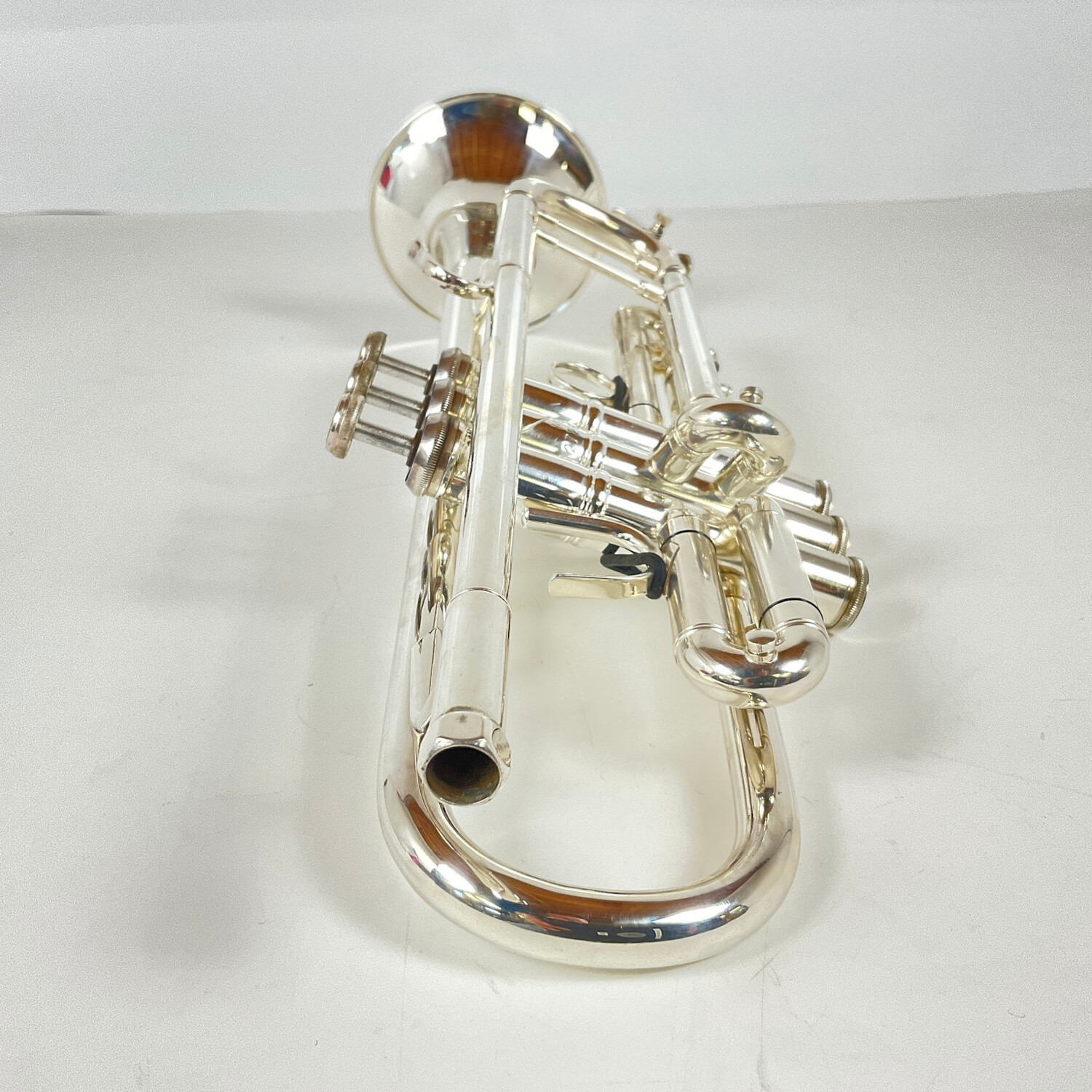 Used Bach 37 Bb Trumpet (SN: 272663) - Image 2
