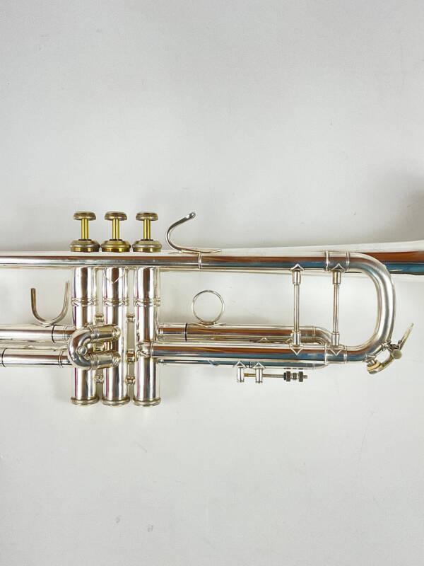 Used Bach 37 Bb Trumpet (SN: 601025)