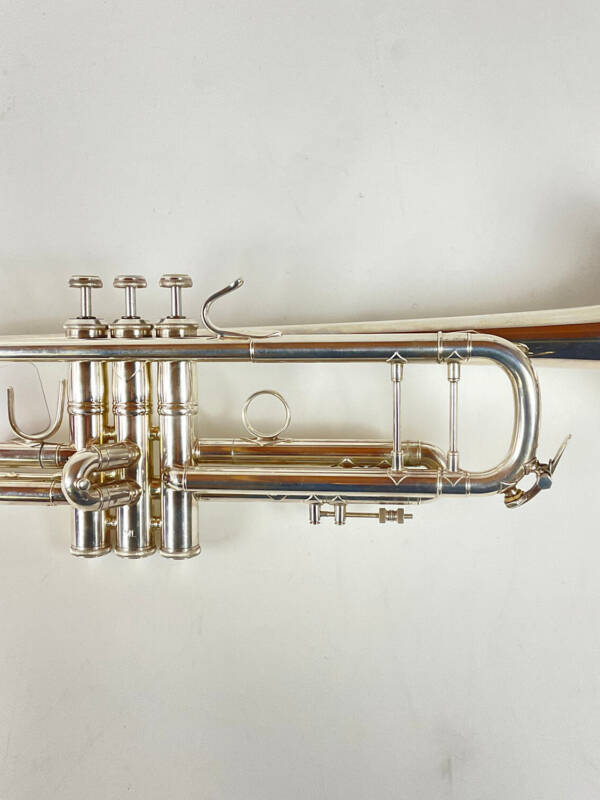 Used Bach 37 Bb Trumpet (SN: 449910)