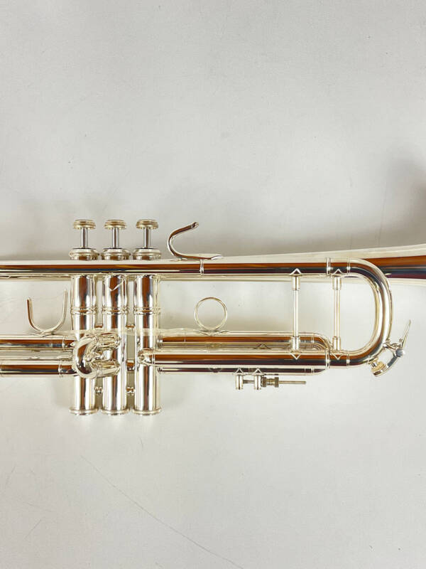 Demo Bach 180S37G Bb Trumpet (SN: 797857)
