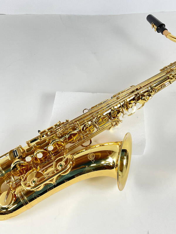 Demo Dillon Bb Tenor Saxophone (SN: 2530)