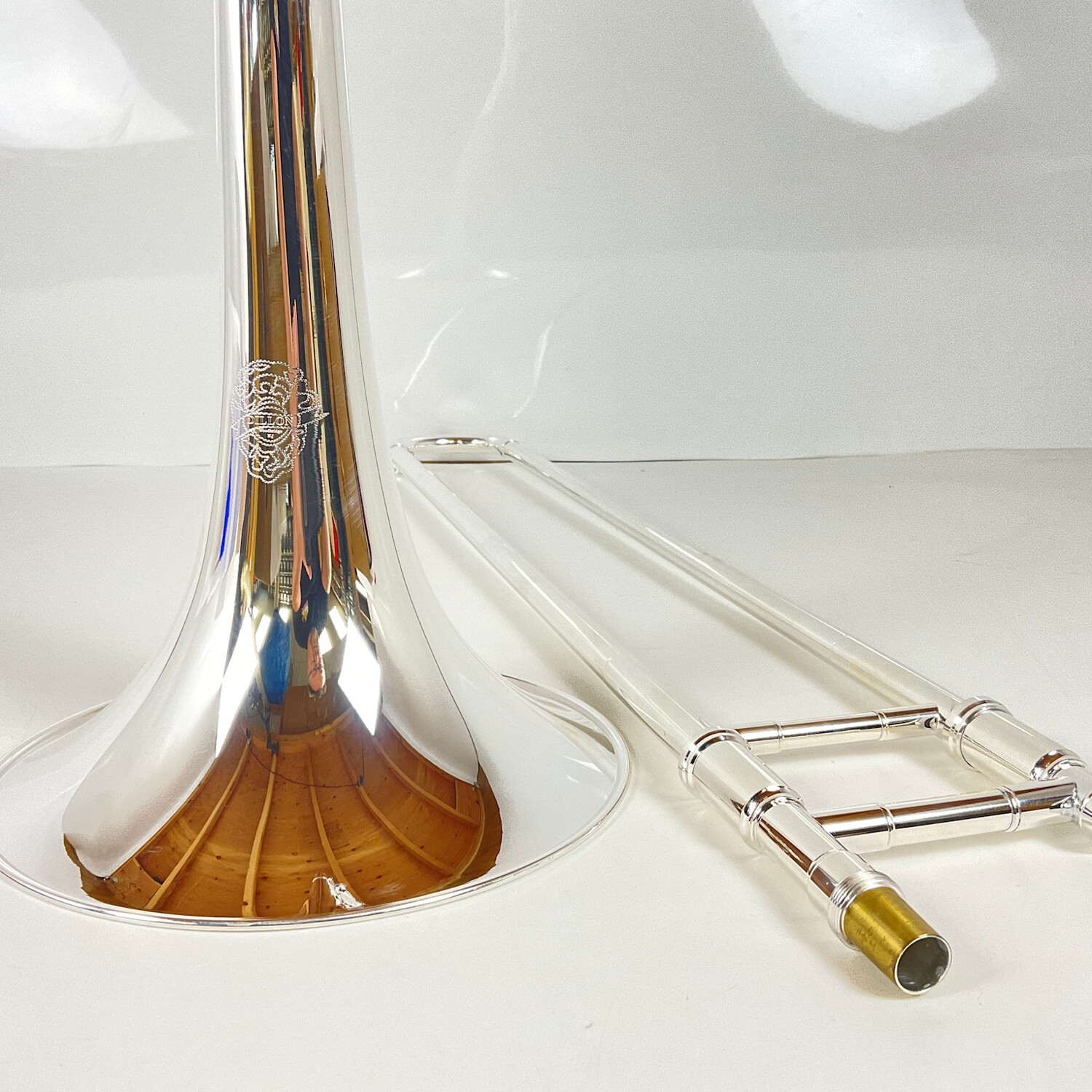 Demo Dillon Bb/F Tenor Trombone, Rose Brass Bell (SN: 432836) - Image 2