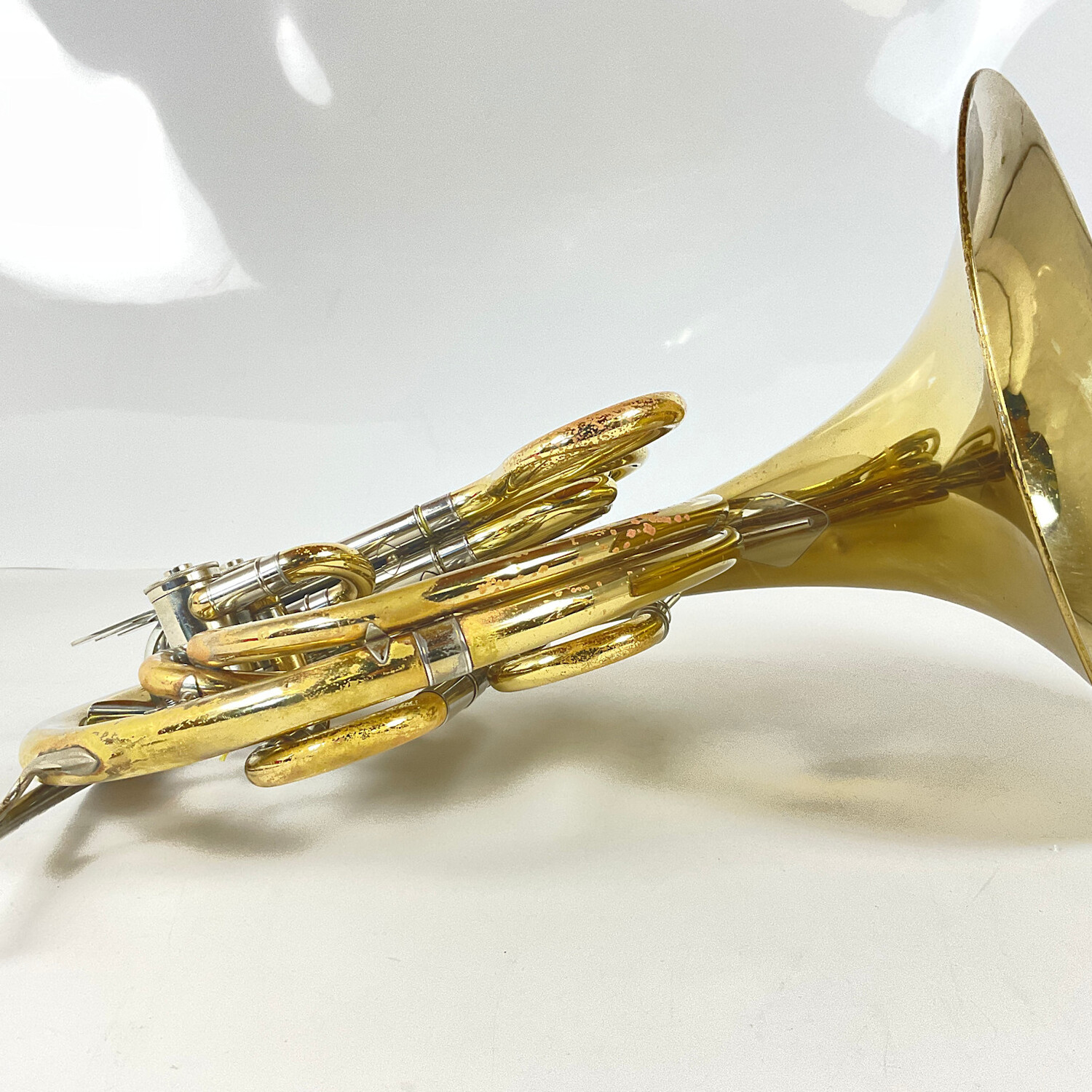 Used Yamaha YHR-664 F/Bb Double French Horn (SN: 003604) - Image 2