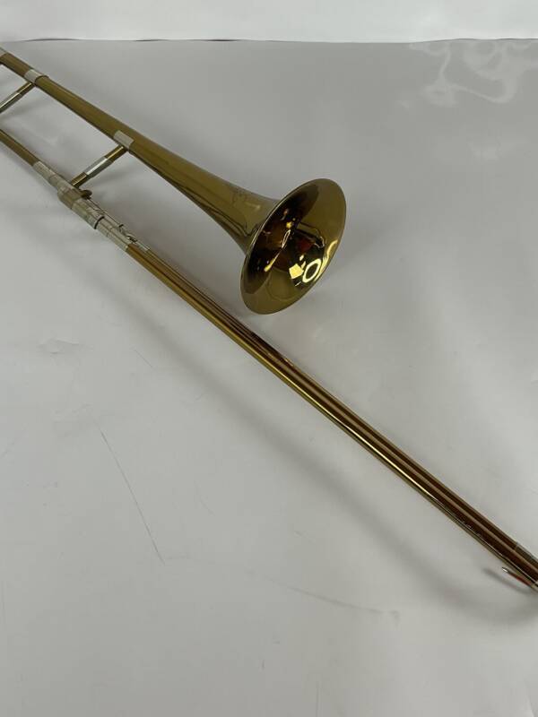 Used Buescher 
 The 400
 Bb Tenor Trombone (SN:286214)