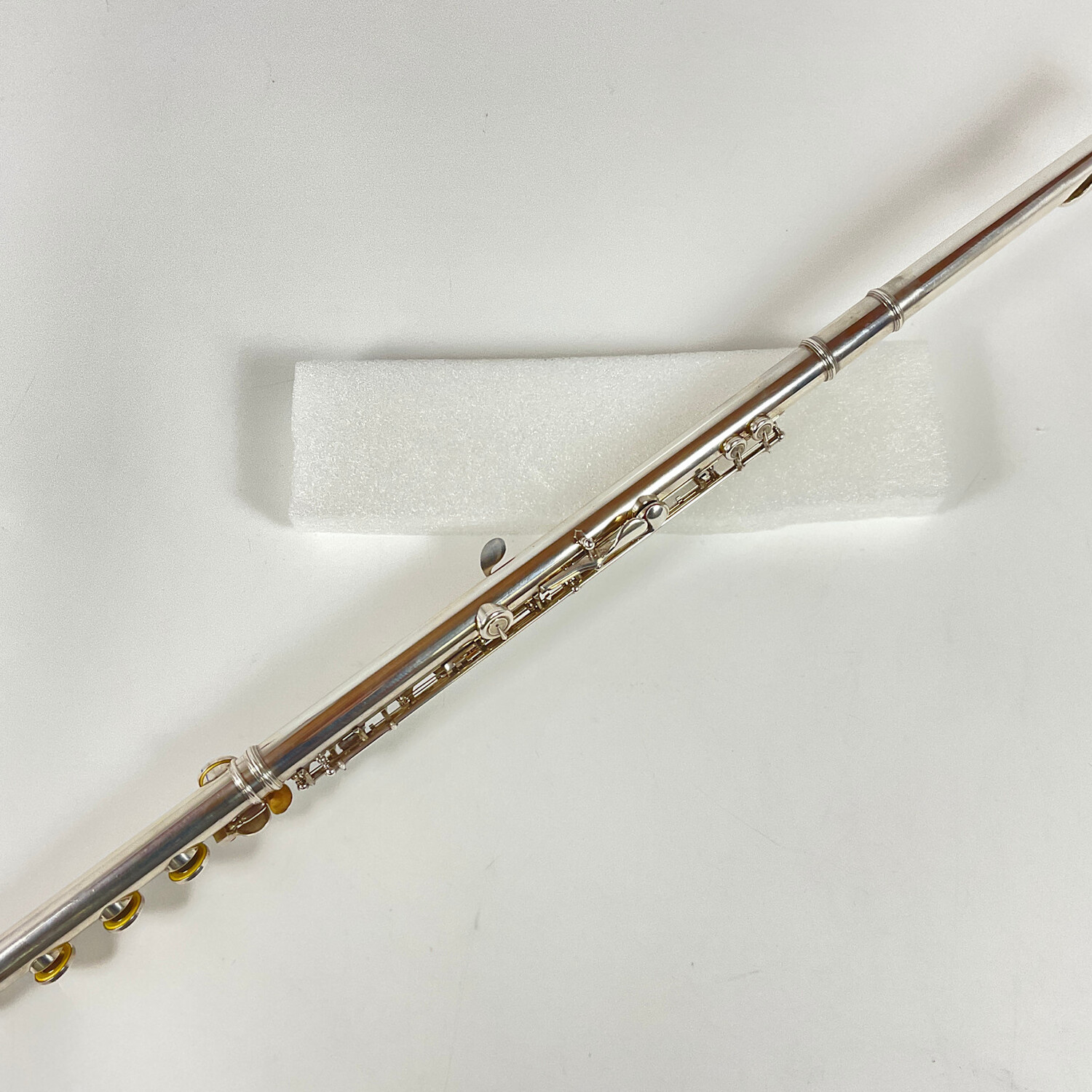 Used Yamaha YFL-881 C Flute (SN: 2773) - Image 2